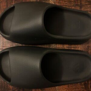 2024 Yeezy Slides 'ID5103 Dark Onyx'